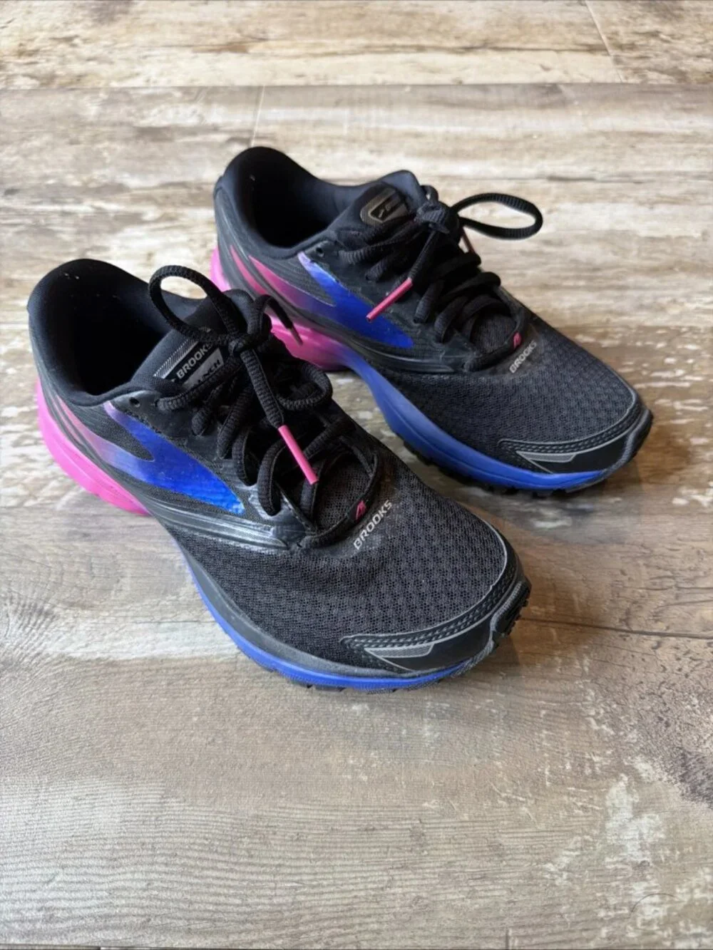 BROOKS Launch 4 Running Shoes 1202341B066 Women’s 6.5 B
